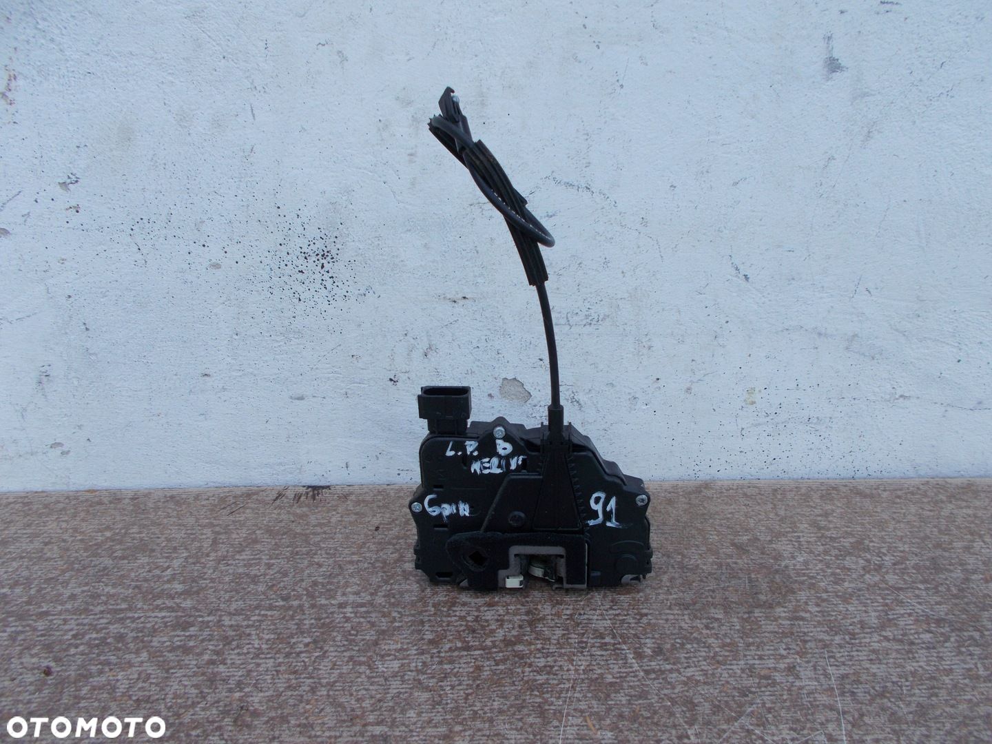 OPEL MERIVA B 09-17 13258271 EE 6 PIN ZAMEK DRZWI LEWY PRZÓD CORSA D - 1