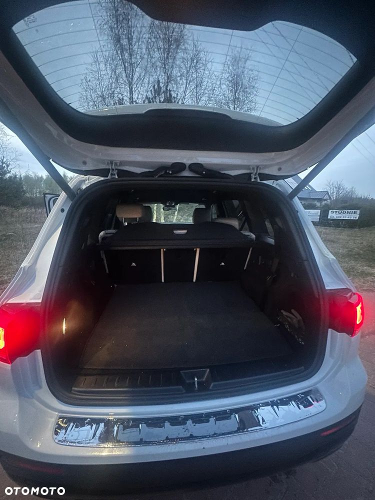 Mercedes-Benz GLB 200 d Progressive 8G-DCT - 10