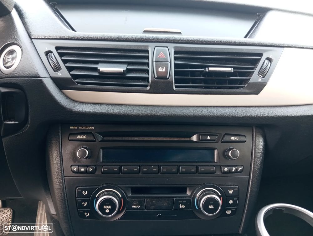 BMW X1 20 d sDrive - 28