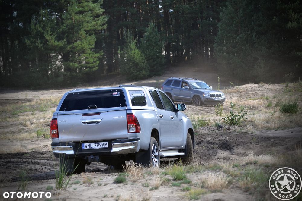 Toyota Hilux 2.4 D-4D Double Cab Selection 4x4 - 5
