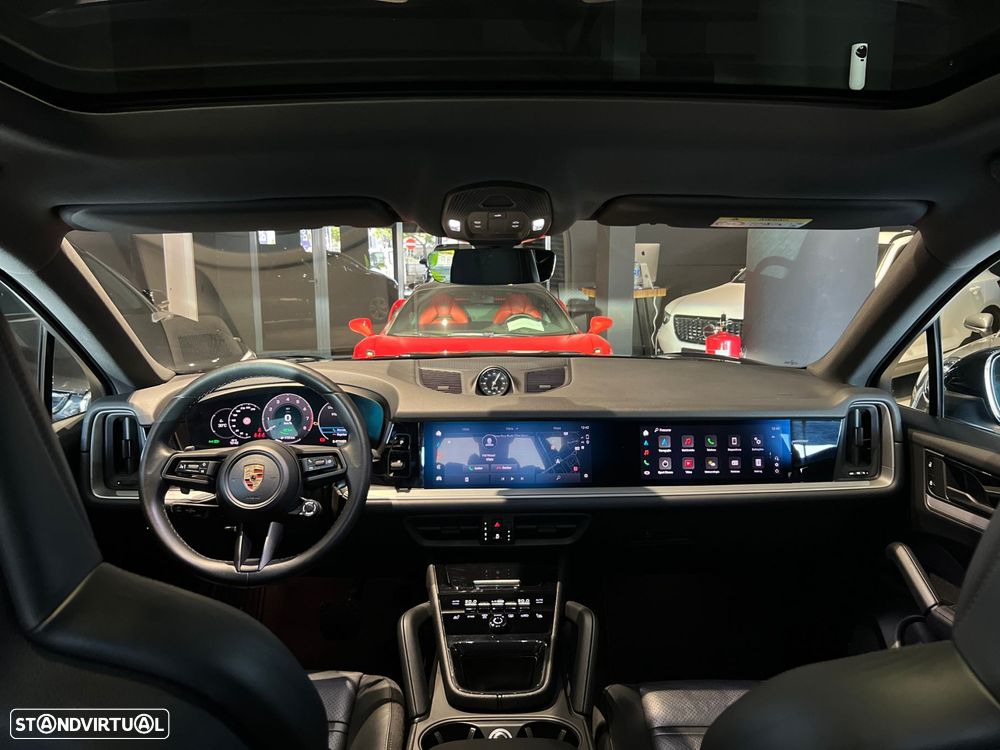 Porsche Cayenne Coupé E-Hybrid - 36