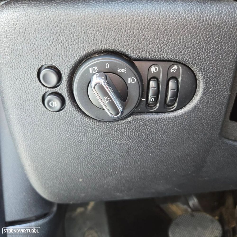 MINI 3 Portas - 21