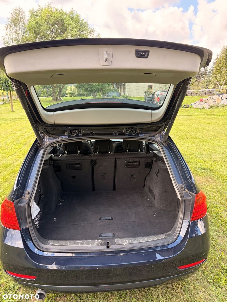 BMW Seria 3 320d - 5
