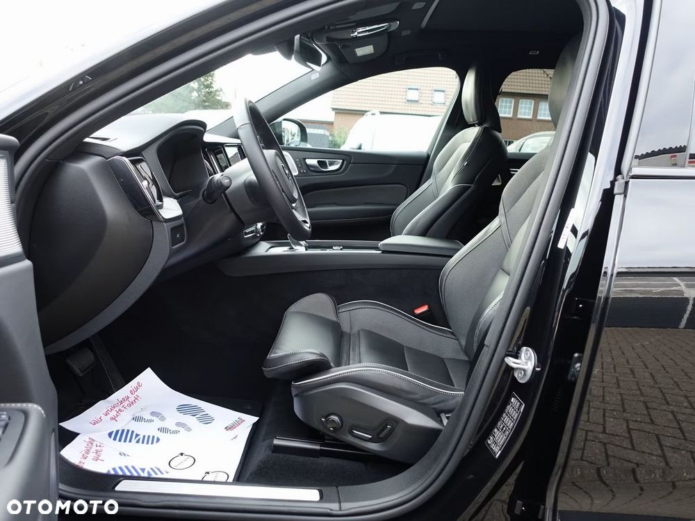 Volvo XC 60 B5 B AWD Ultra Black Edition - 17