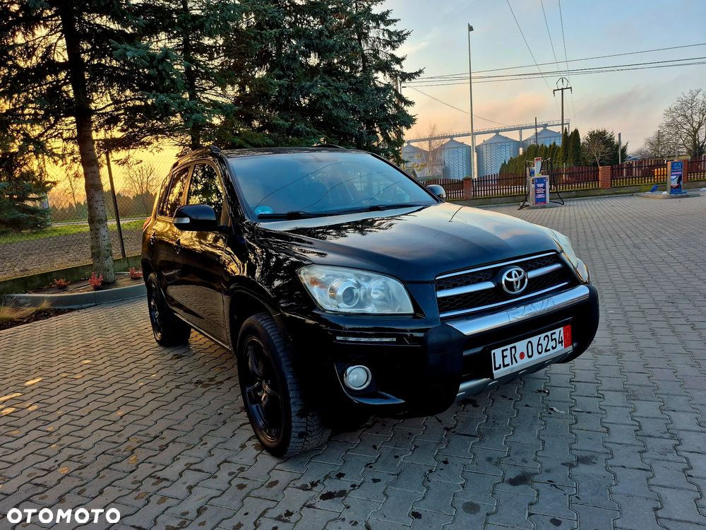 Toyota RAV4 - 9