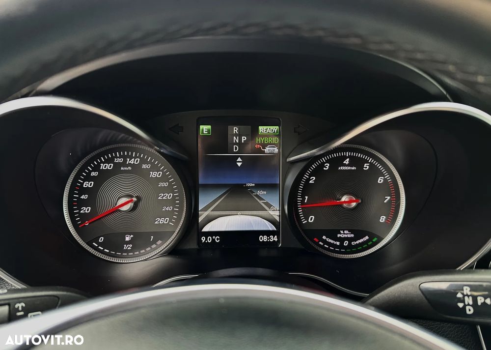 Mercedes-Benz GLC - 29