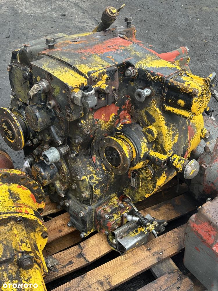 Hanomag 422 Skrzynia Biegów Do Ładowarki kołowej Hanomag 55 D 55D - 1