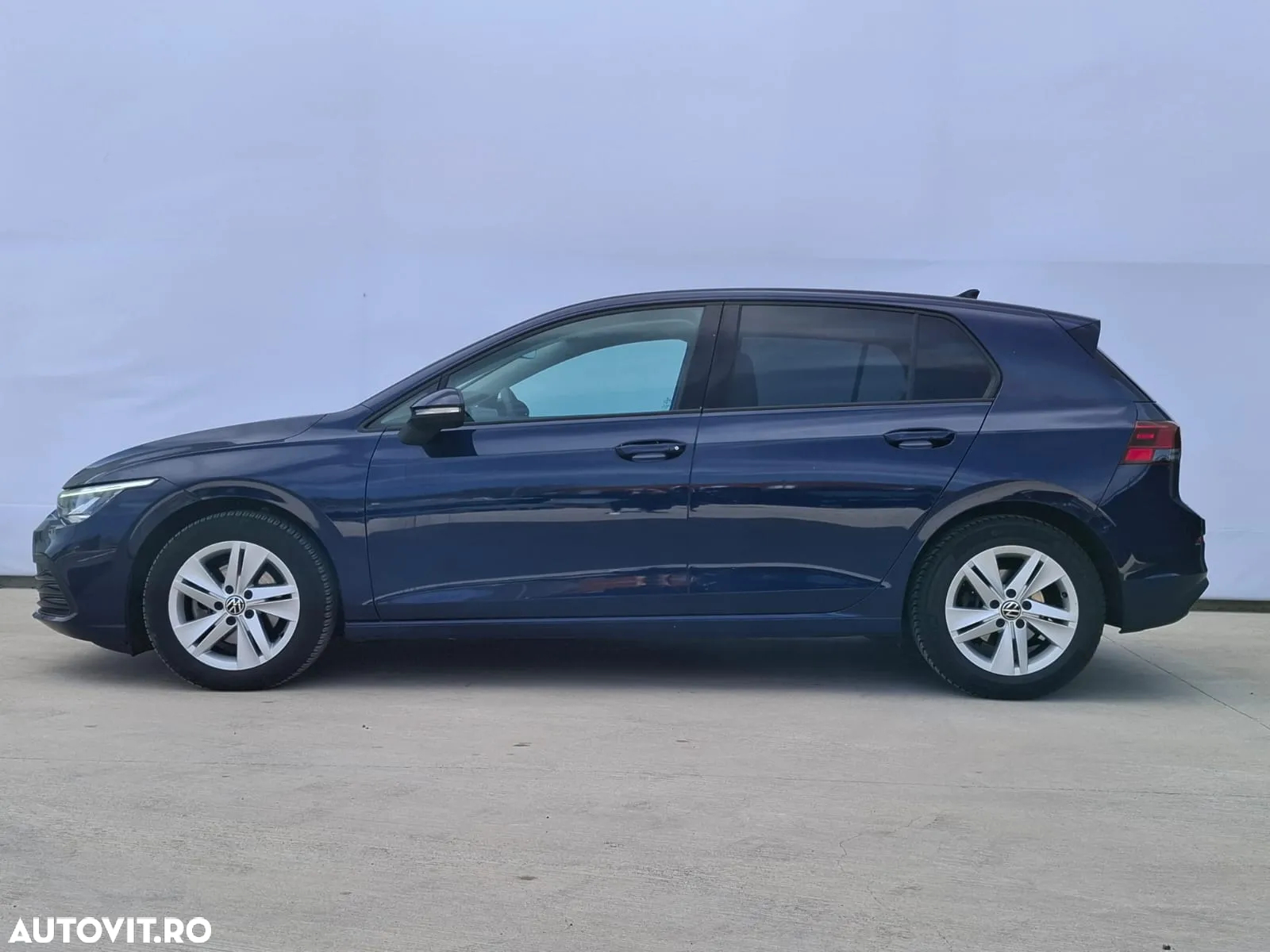 Volkswagen Golf - 6