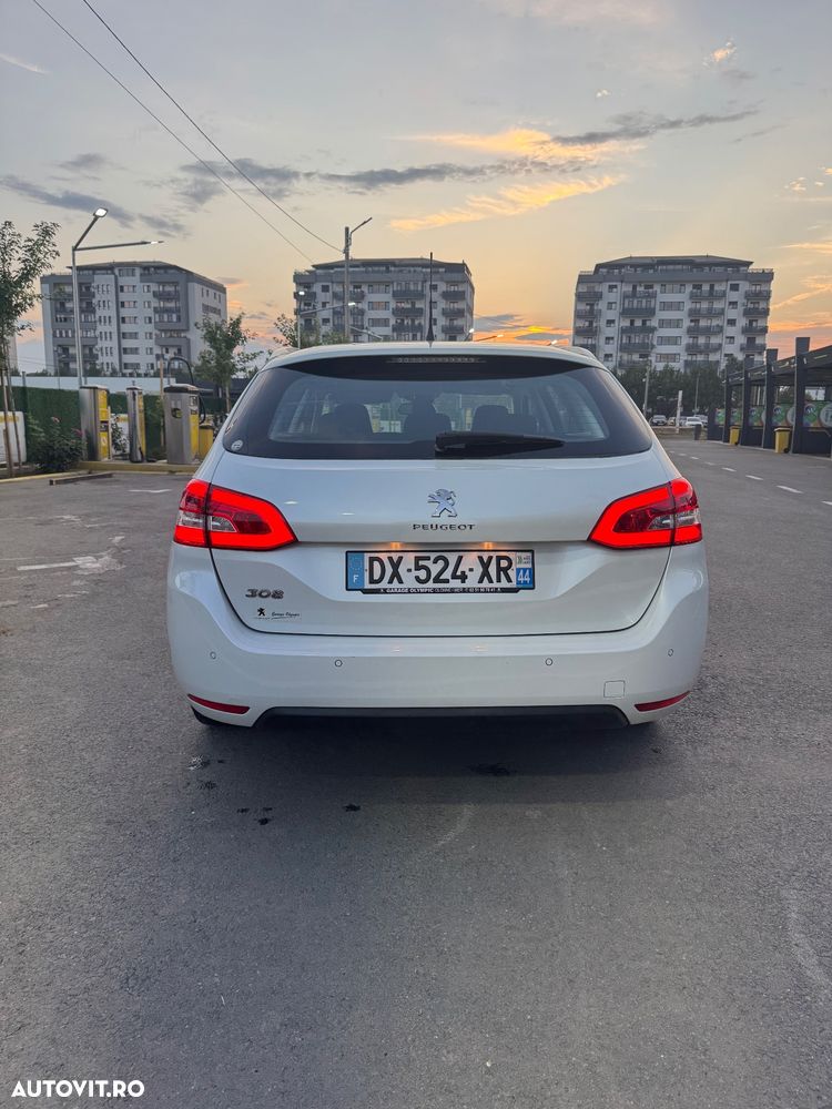Peugeot 308 - 5