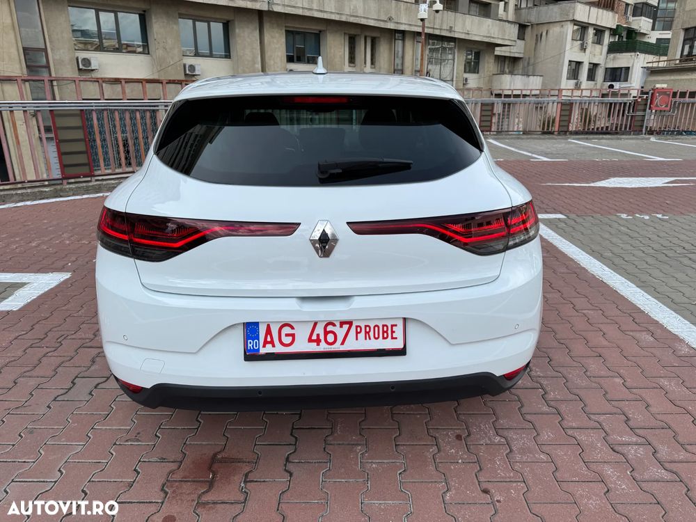 Renault Megane TCe 140 GPF Techno - 37