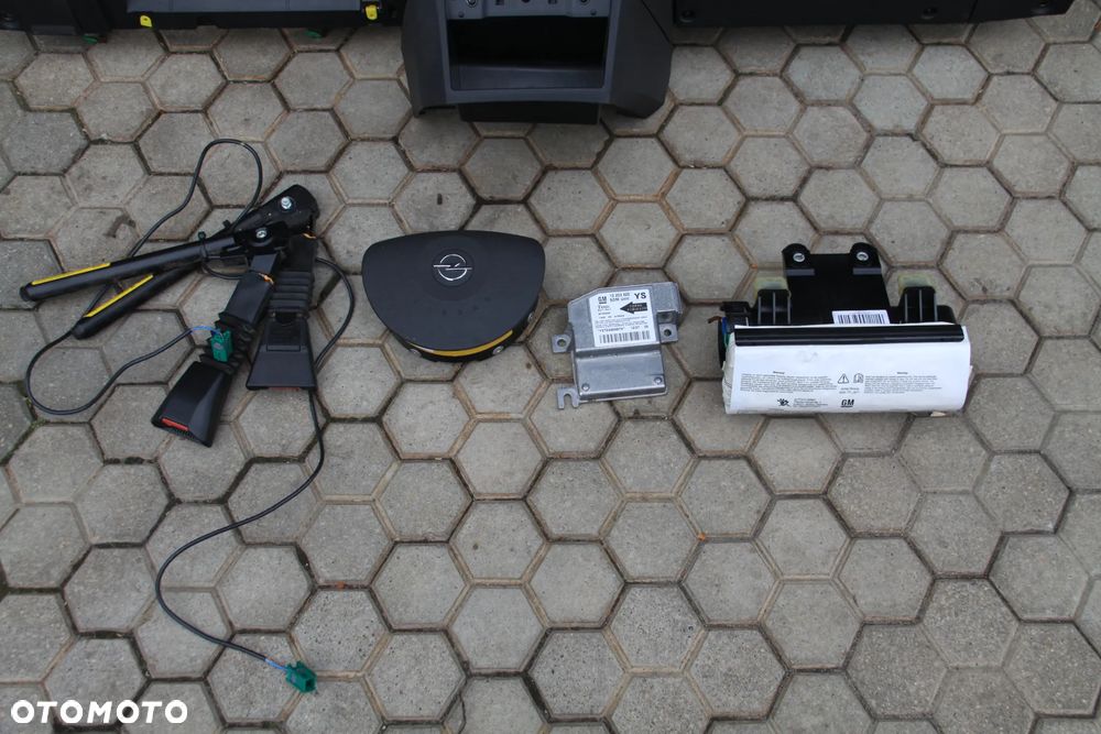 Konsola Poduszki Napinacze Sensor  Opel Meriva A - 11