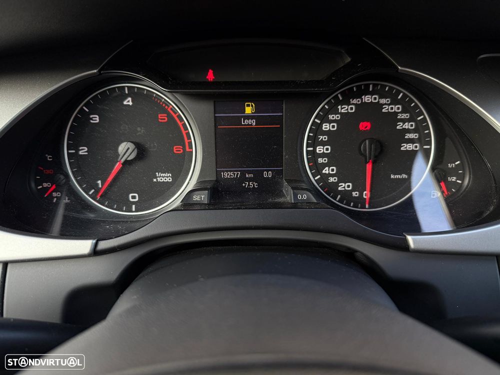 Audi A4 Avant 2.0 TDI - 8