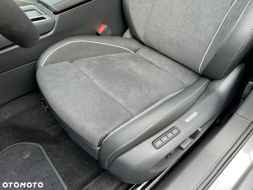 Volkswagen Passat - 12
