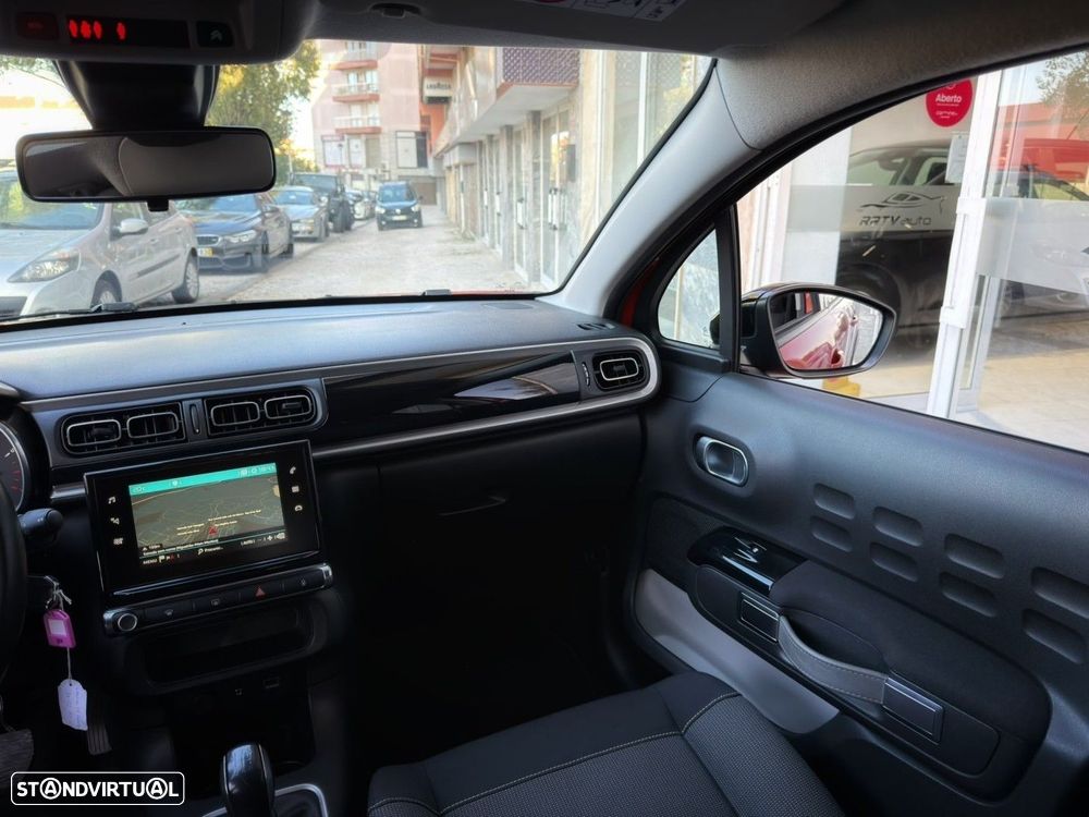 Citroën C3 1.2 PureTech Shine - 17