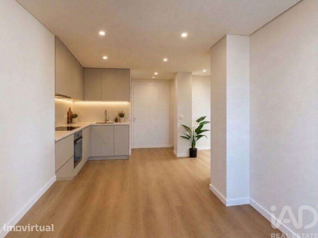 Apartamento T2 em Guarda de 52,63 m2 - Grande imagem: 2/13