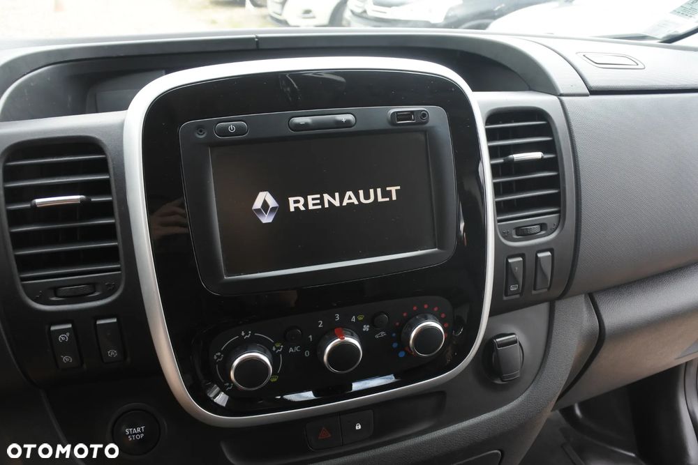 Renault Trafic Grand 2.0 dCi - 25