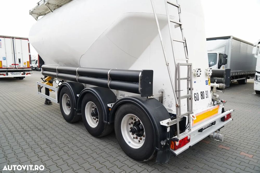 Feldbinder REMORCA CIMENT / 3 COMPARTIMENTE / 37.000 L / SILOC / PENTRU MATERIALE VRAC / JANTE DIN ALIAJ - 11