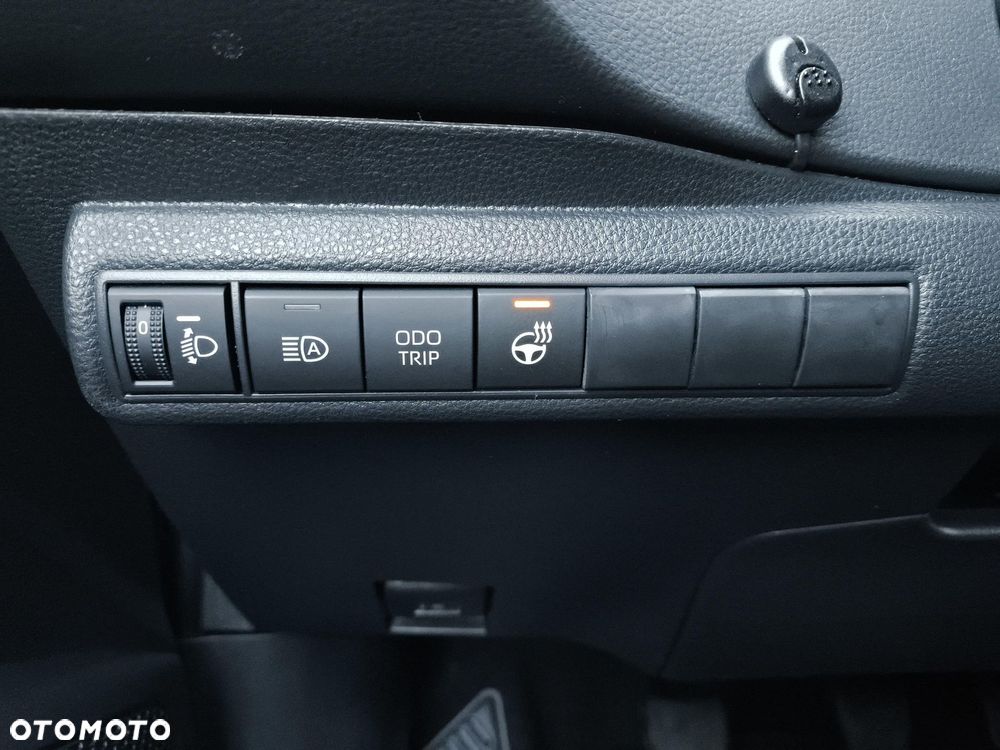 Toyota Corolla - 12