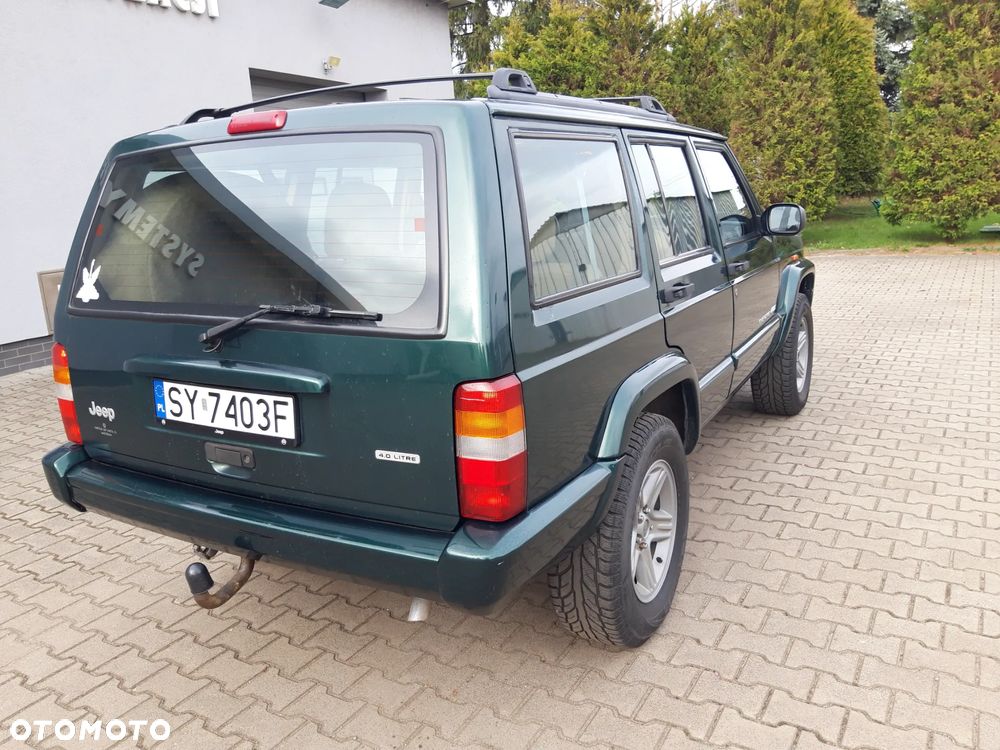 Jeep Cherokee 4.0 Limited - 10