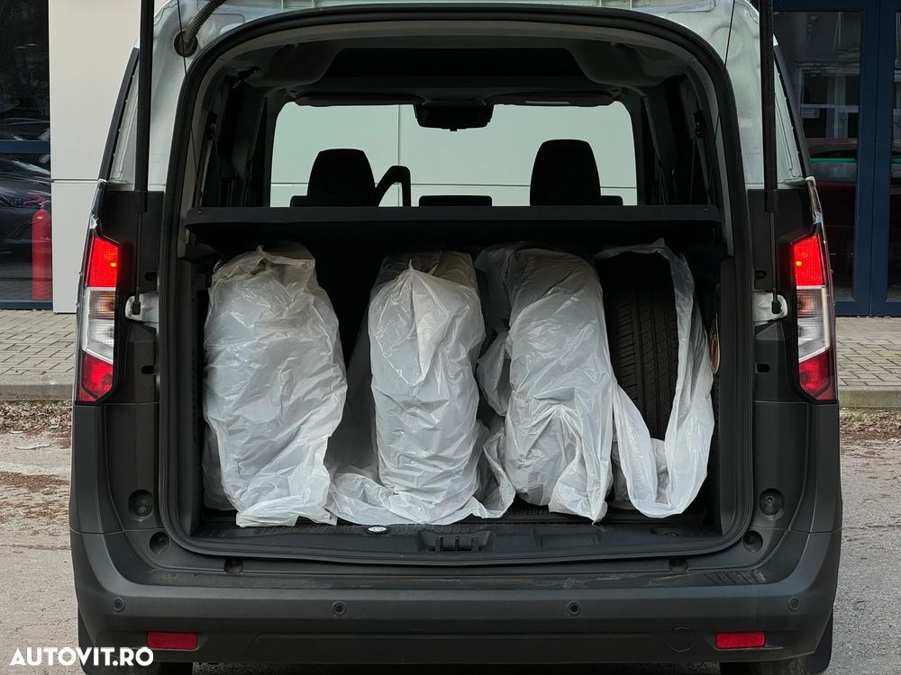 Ford Tourneo Courier 1.0 EcoBoost Trend - 12