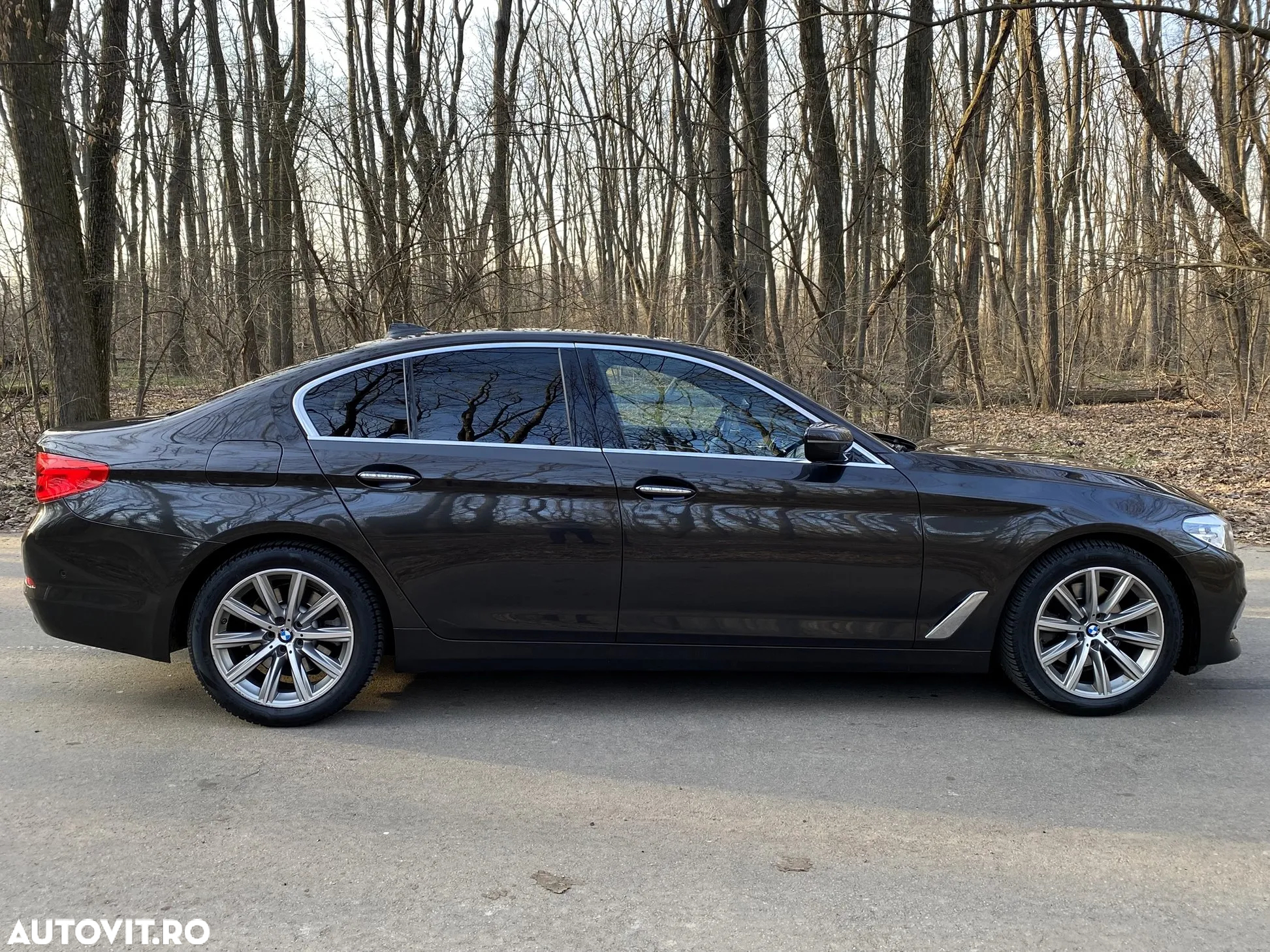 BMW Seria 5 520d Aut. Luxury Line - 10