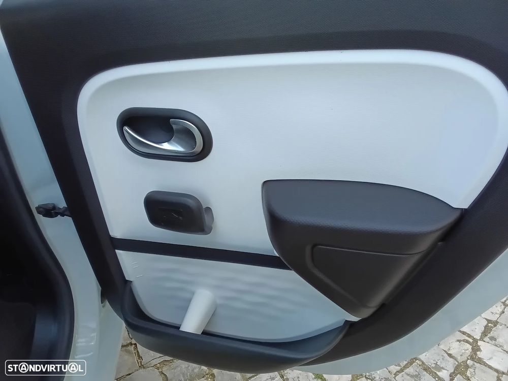 Renault Twingo 1.0 SCe Limited EDC - 20