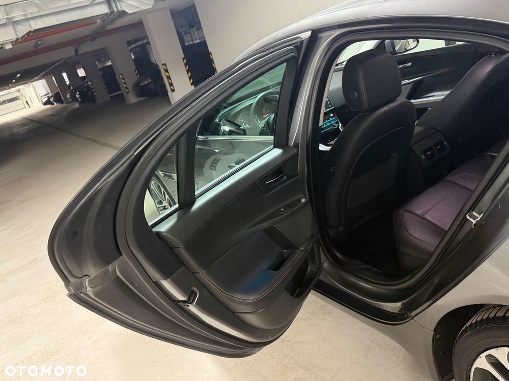 Jaguar XE 20d AWD Pure - 14