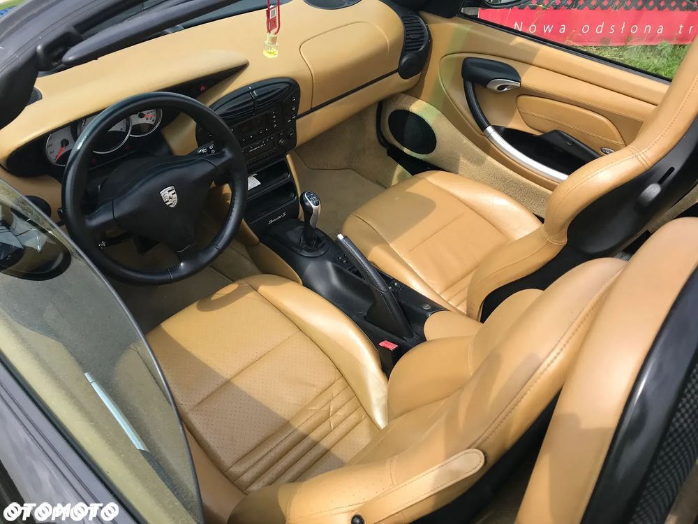 Porsche Boxster - 17