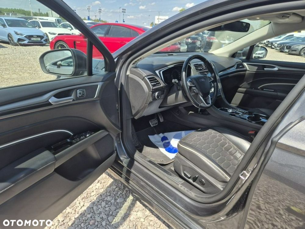 Ford Mondeo - 11