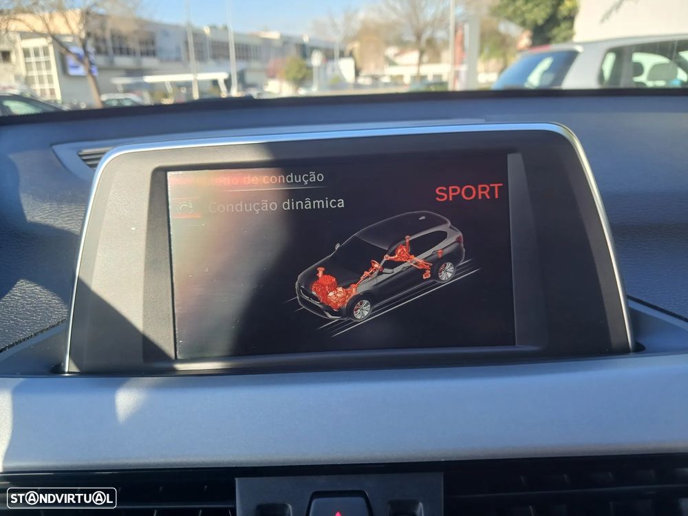 BMW X1 16 d sDrive Line Sport - 33