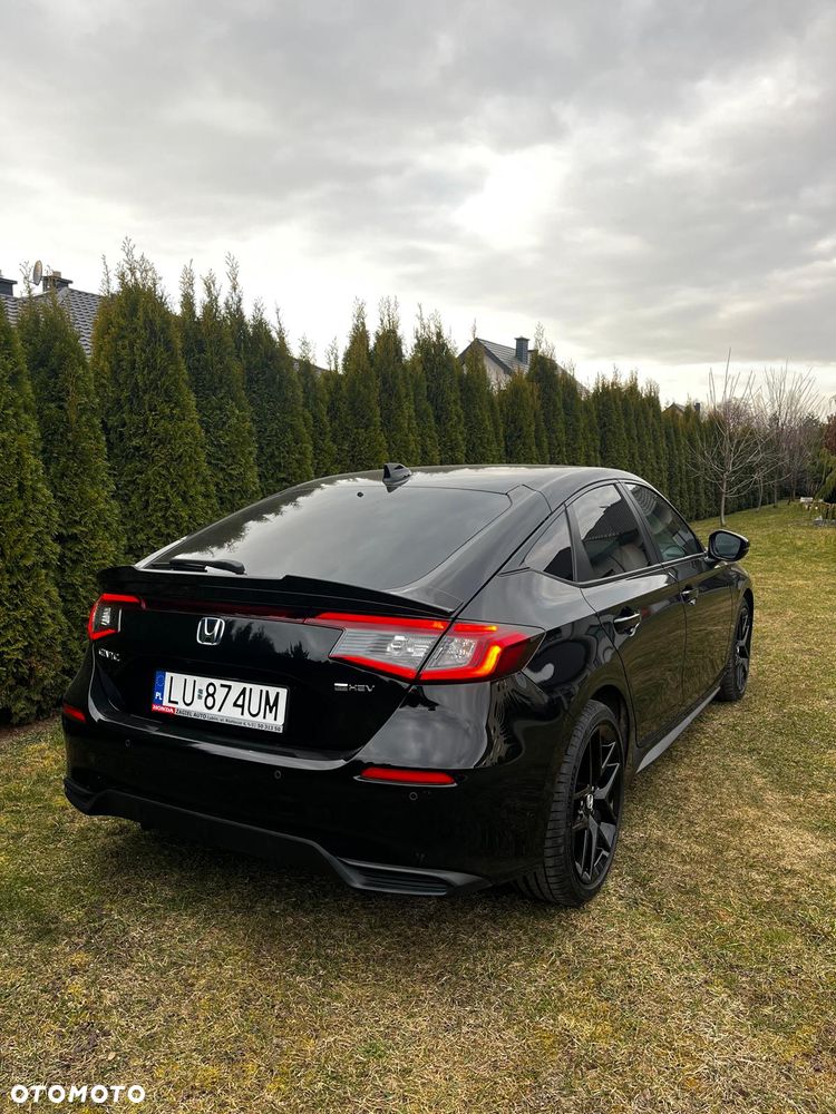 Honda Civic 2.0 i-MMD Advance BSI CVT - 12