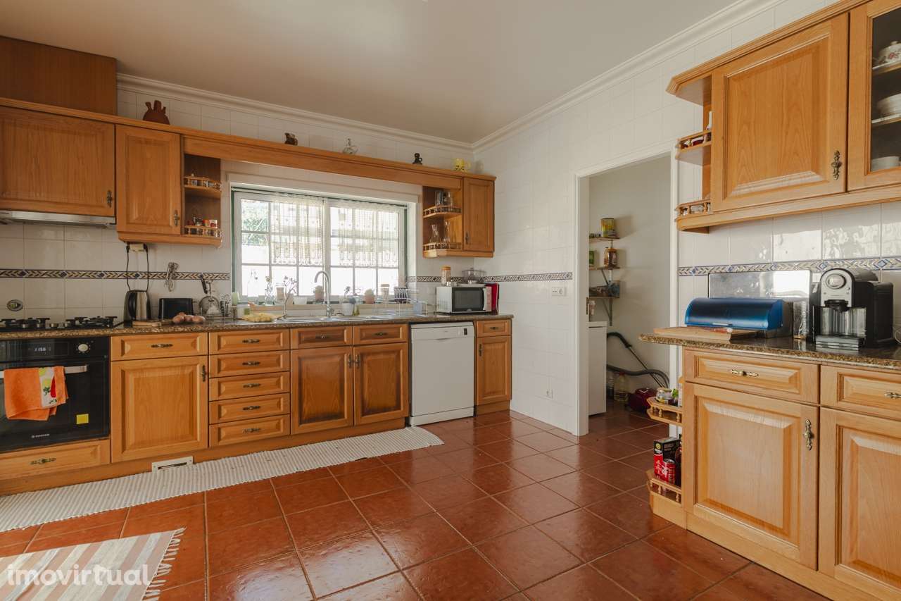 Moradia Isolada T4 / Casal de Matos / Leiria - Grande imagem: 2/51