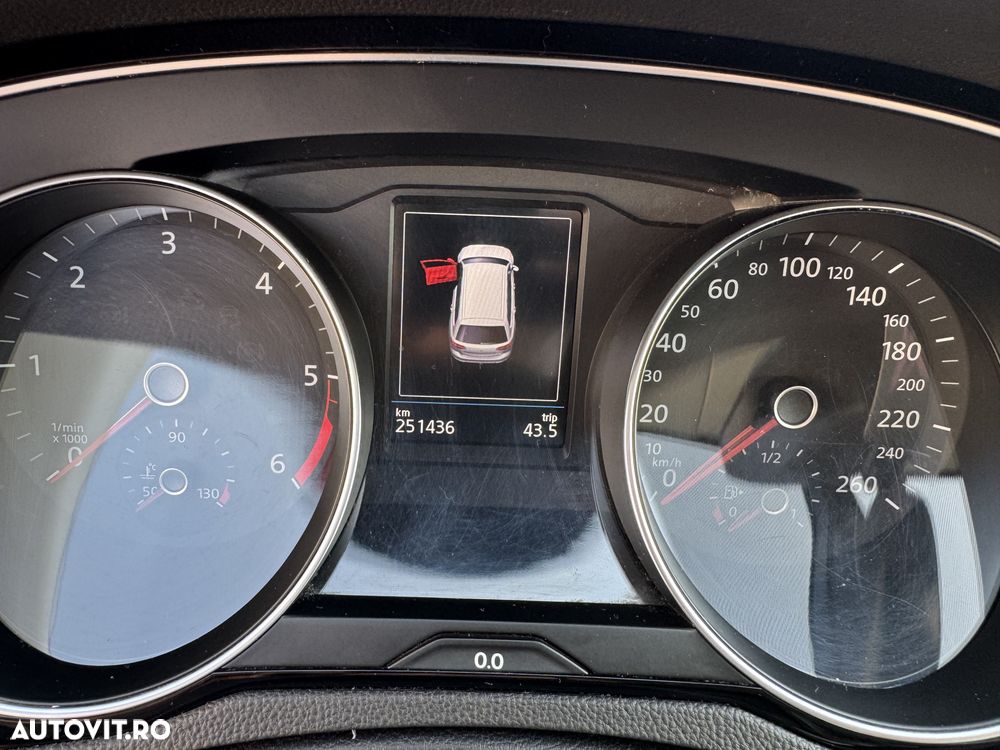 Volkswagen Passat 2.0 TDI DSG Highline - 4