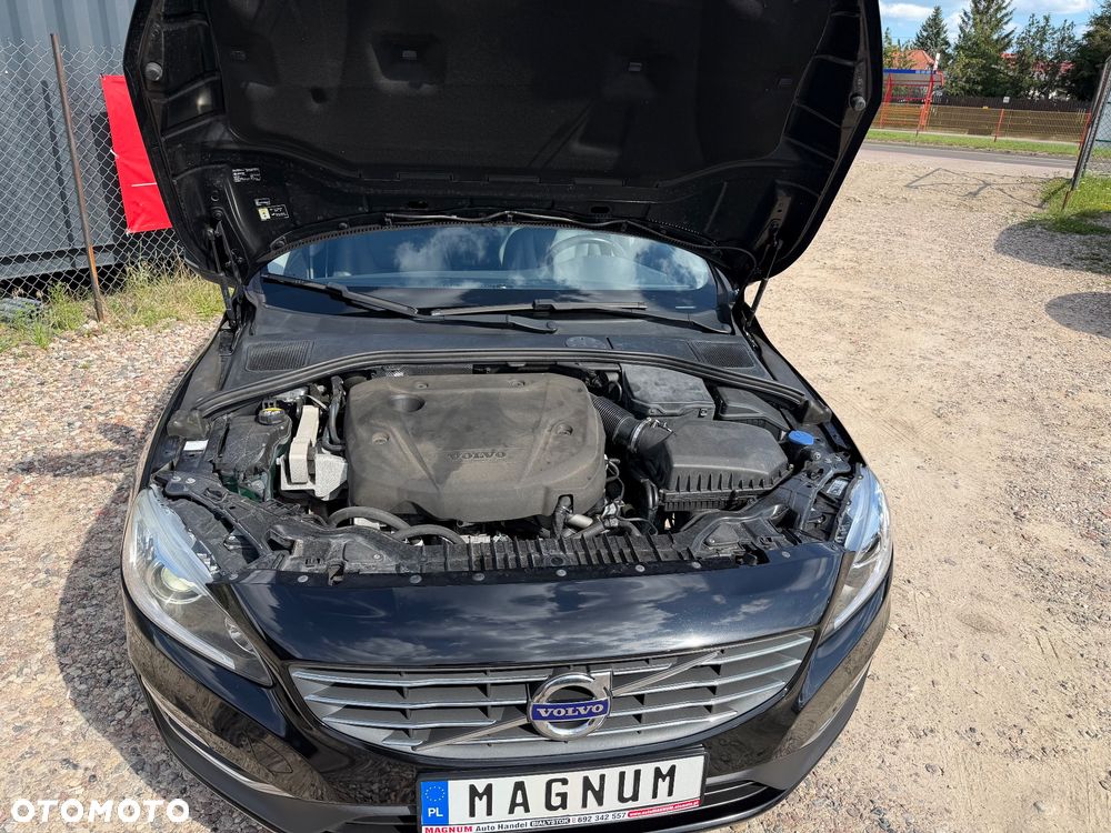 Volvo V60 D3 Drive-E Momentum - 25
