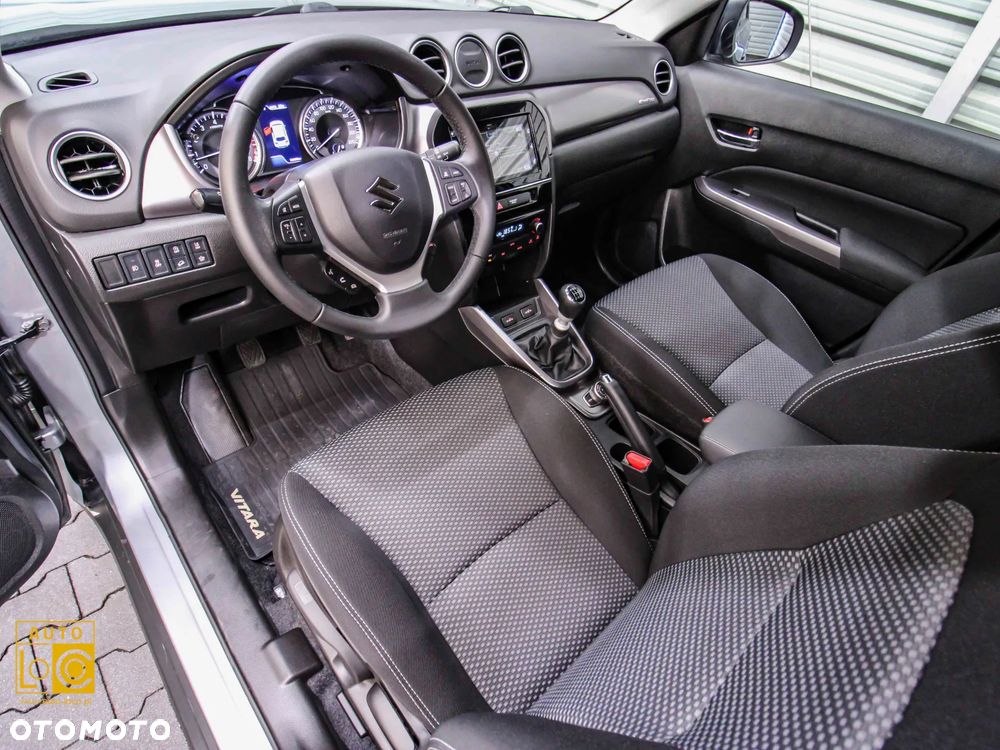 Suzuki Vitara 1.4 Boosterjet SHVS Premium 4WD - 17