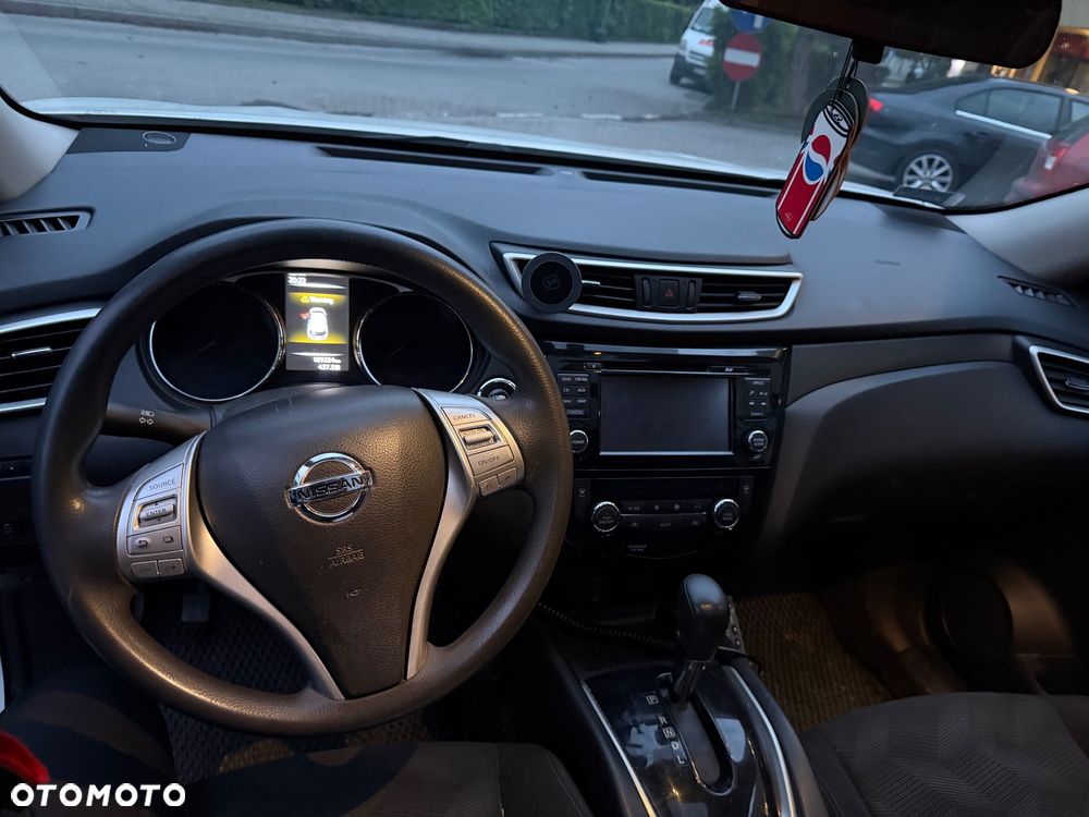 Nissan Rogue - 11