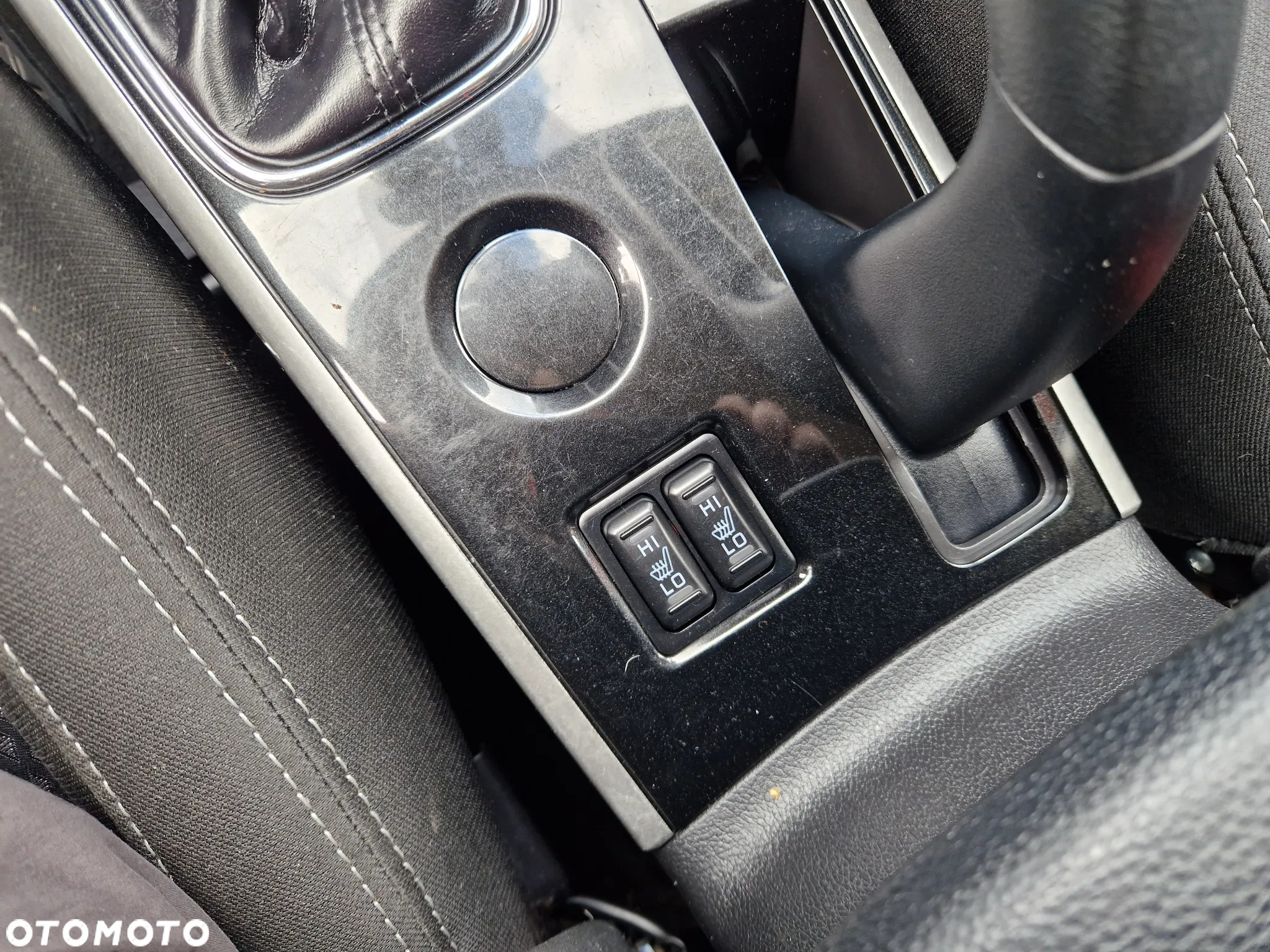 Mitsubishi Outlander - 13