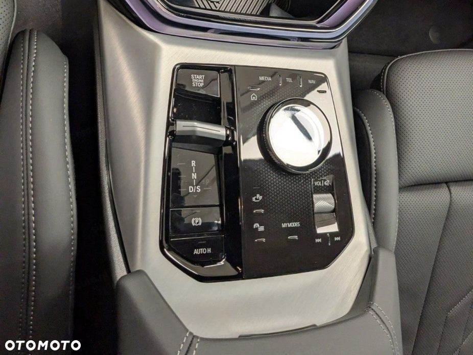 BMW X3 xDrive20 mHEV - 10
