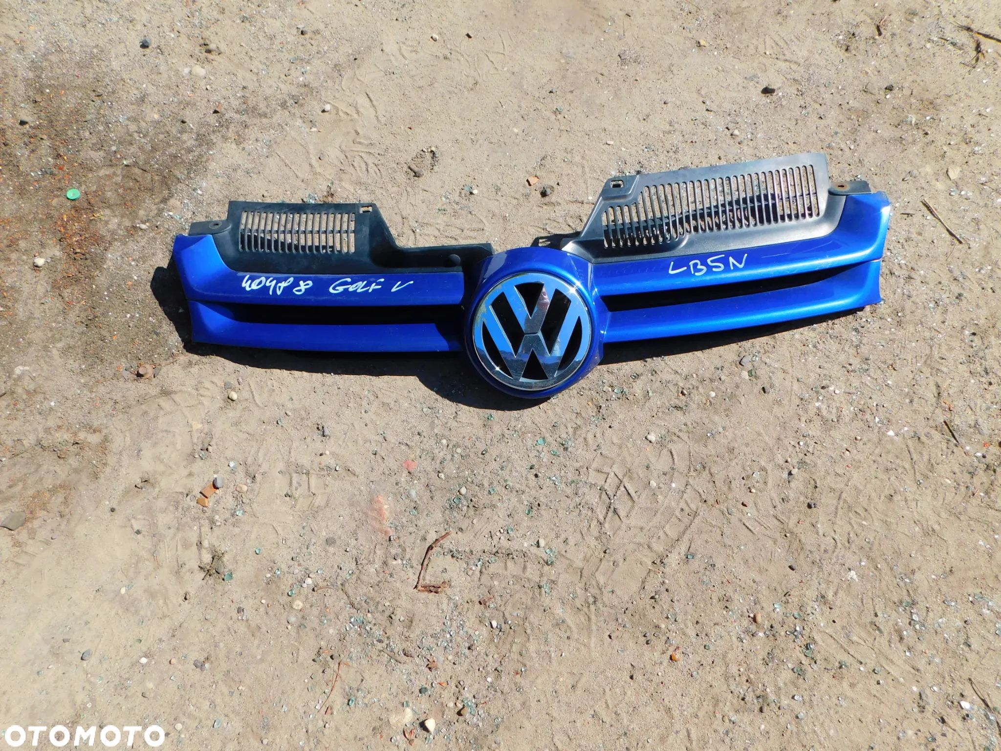 vw volkswagen golf V grill kolor LB5N nr 40488 WYSYŁKA - 1