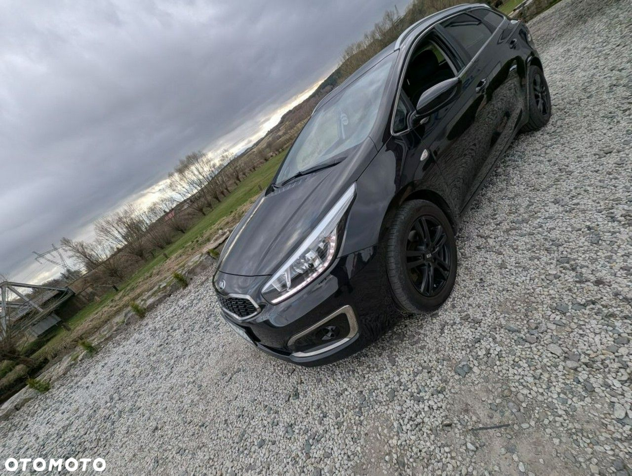 Kia Ceed - 13