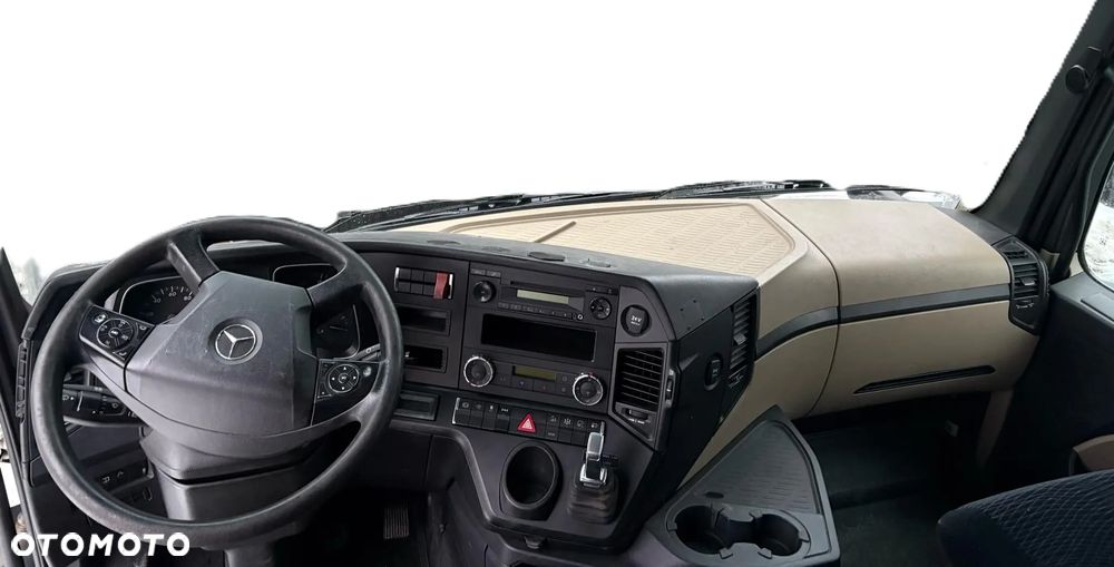 KOMPLETNA PRZEKŁADKA WNĘTRZA DO ANGLIKA MERCEDES ACTROS ANTOS WĄSKA KABINA MP4 - 3