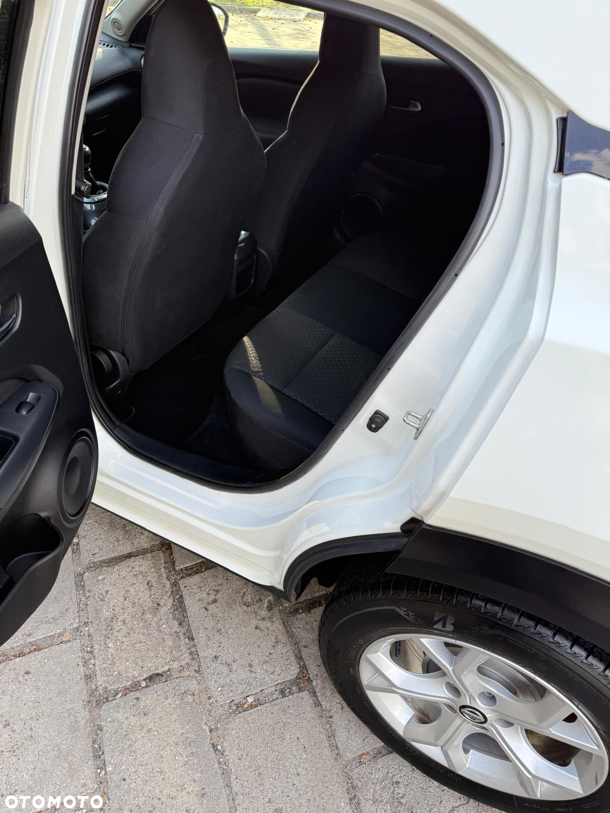 Nissan Juke 1.0 DIG-T Acenta - 16