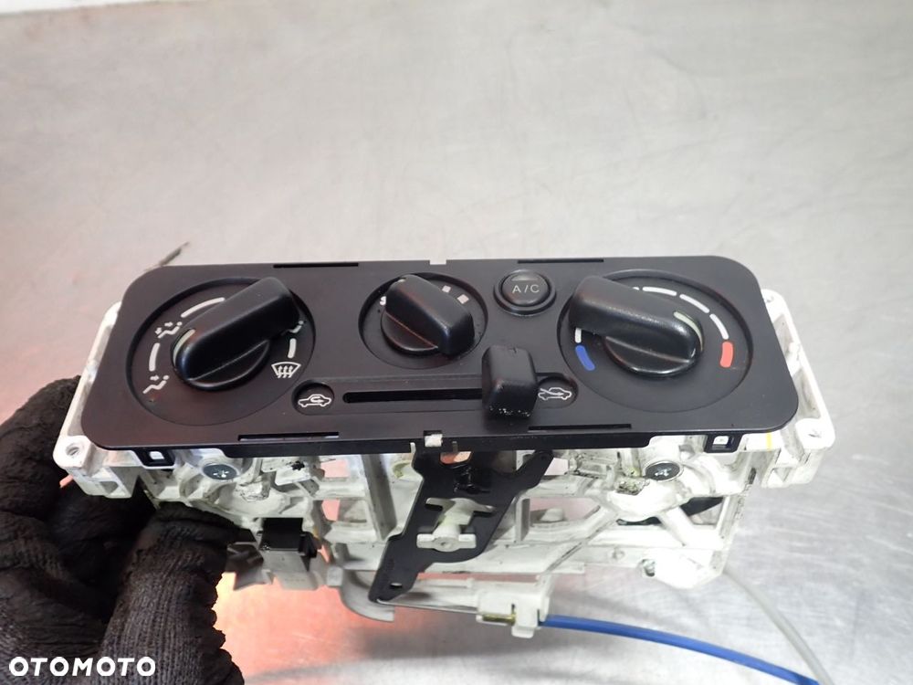 PANEL STEROWANIA NAWIEWU KLIMATYZACJI SUZUKI JIMNY III - 6