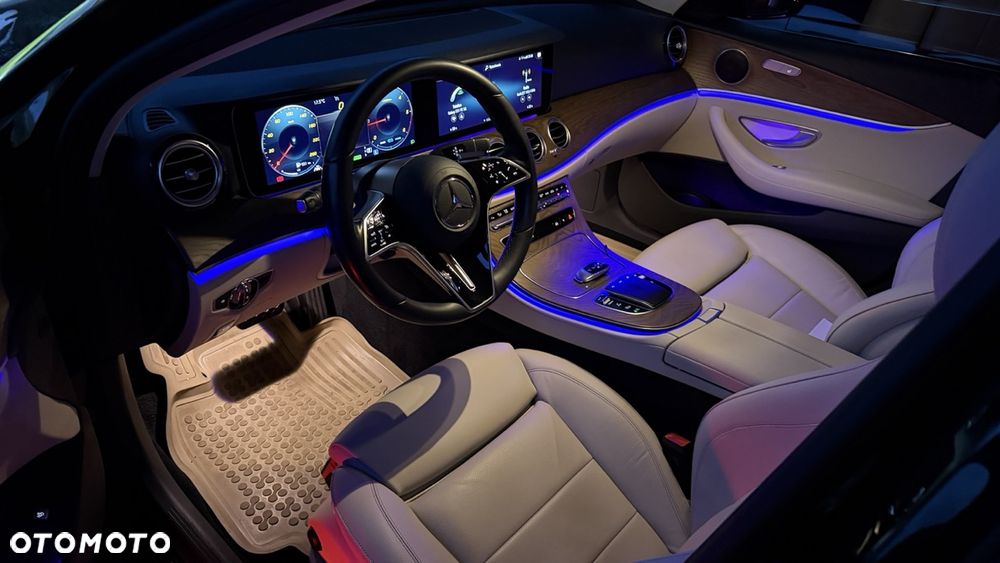 Mercedes-Benz Klasa E 220 d Exclusive - 26