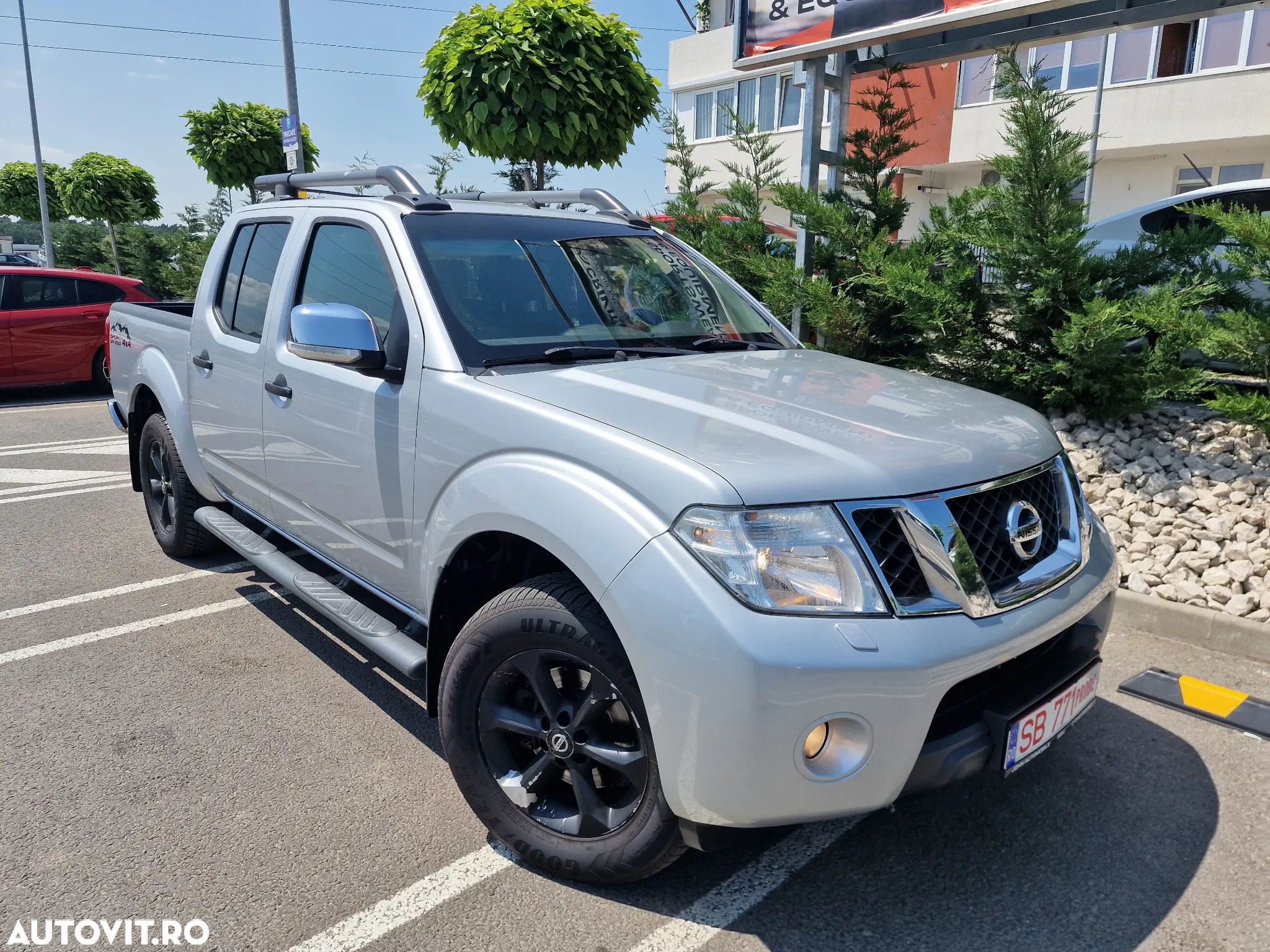 Nissan Navara 2.5 dCi DPF 4X4 Double Cab LE Plus Aut. - 4