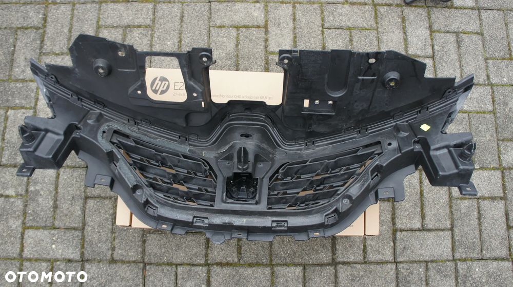 PRZEDNI ZDERZAK GRILL RENAULT CAPTUR II - 16
