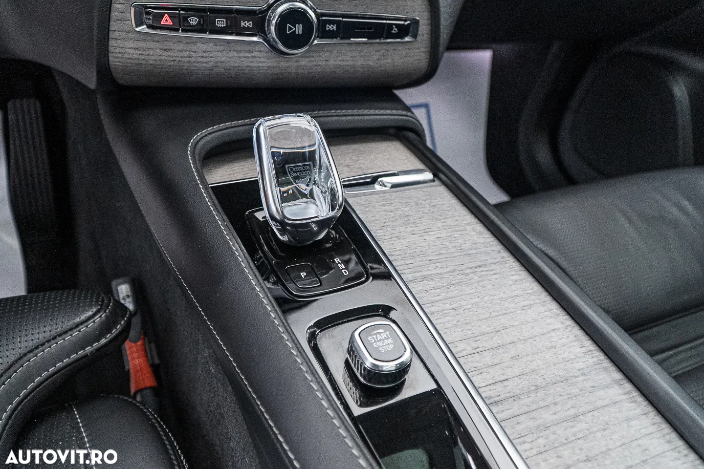 Volvo XC 90 T8 AWD Twin Engine Geartronic Inscription - 32