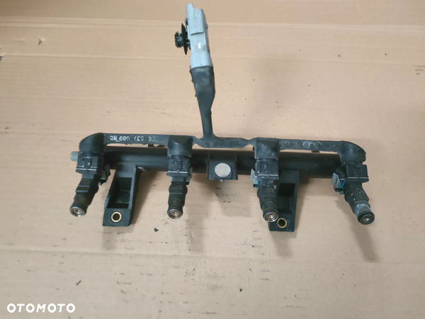 CITROEN C3 PLURIEL 1.1 LISTWA WTRYSKOWA WTRYSKIWACZE 9655833680