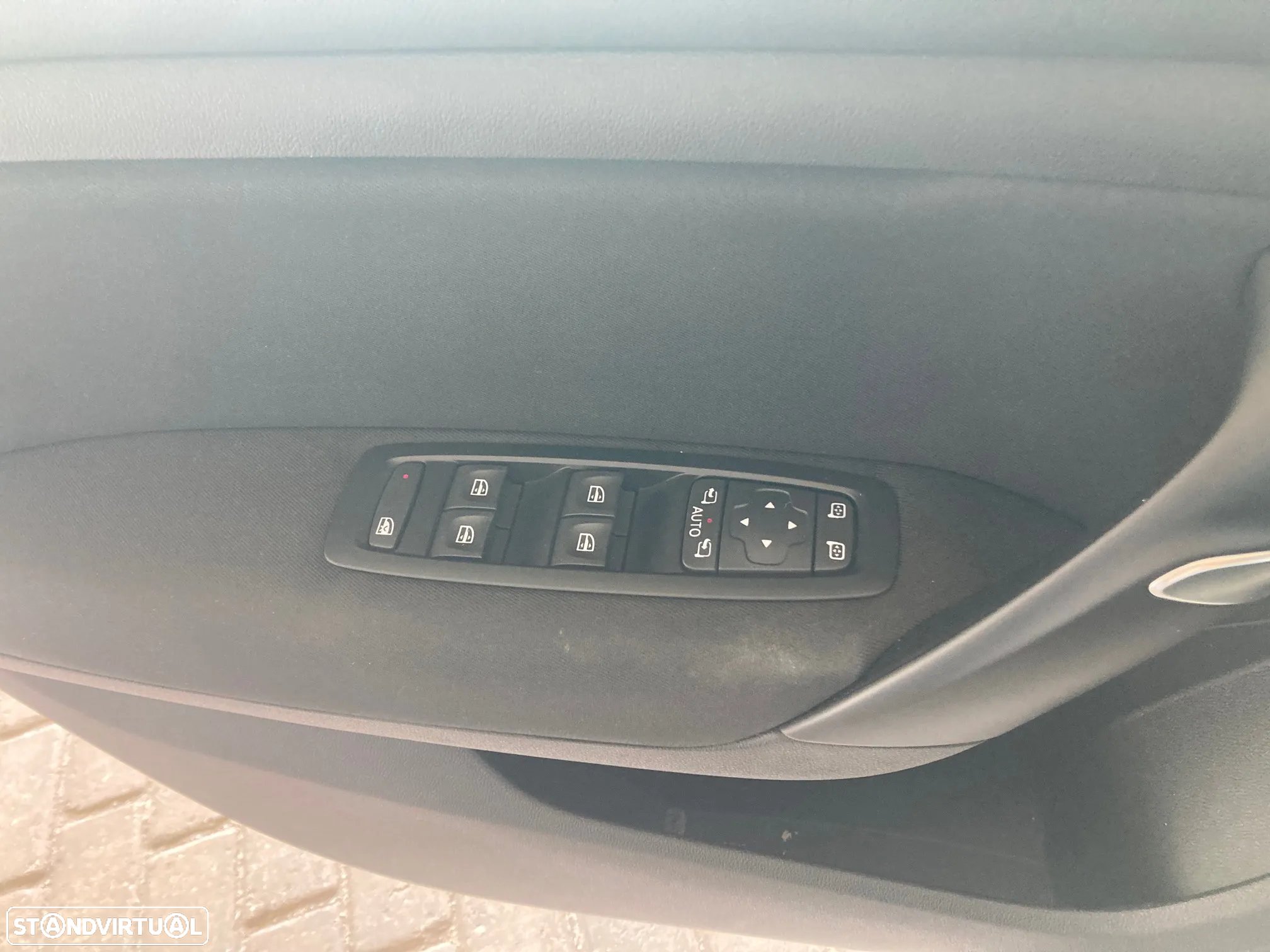 Renault Mégane 1.5 Blue dCi Limited C/PM+Pneu - 17