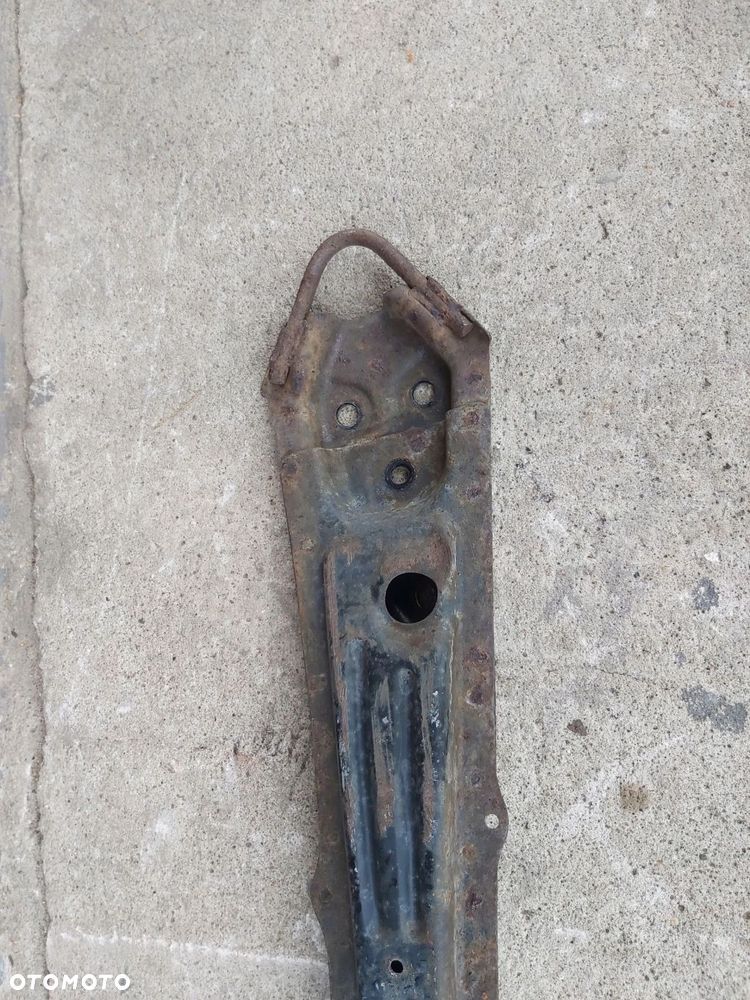 Toyota Celica VII 99-06r belka pod silnik przód - 2